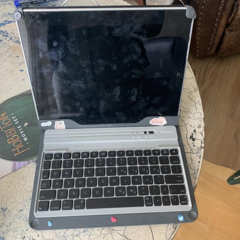 Original iPad with Targus keyboard